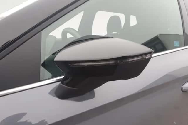 SEAT Arona (2025) thumbnail 11