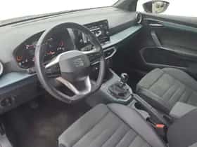 SEAT Arona (2025) thumbnail 15