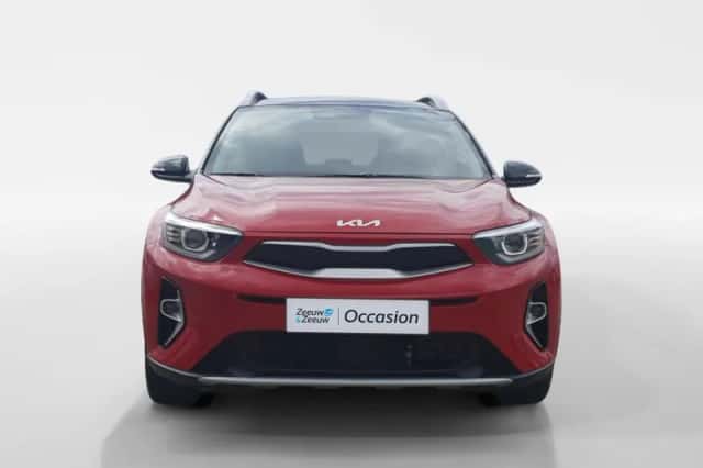Kia Stonic (2023) thumbnail 2