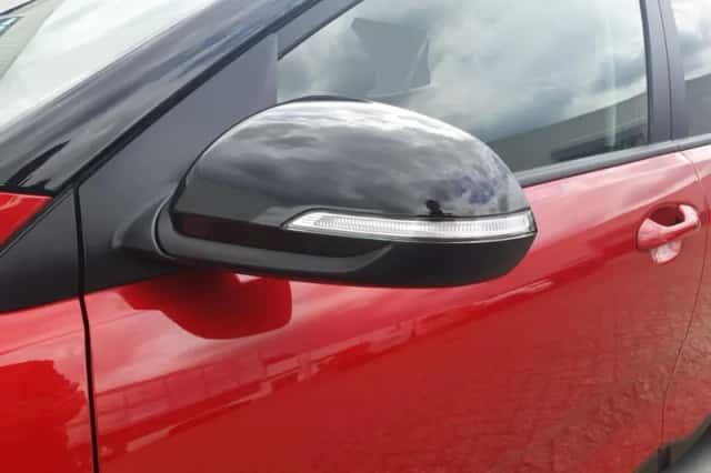 Kia Stonic (2023) thumbnail 11