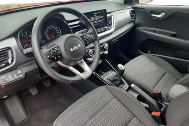 Kia Stonic (2023) thumbnail 14