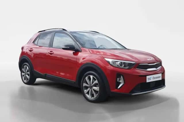 Kia Stonic (2023) thumbnail 3
