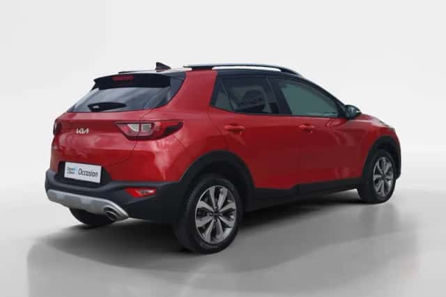 Kia Stonic (2023) thumbnail 5