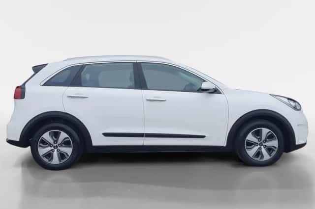 Kia Niro (2018) thumbnail 4