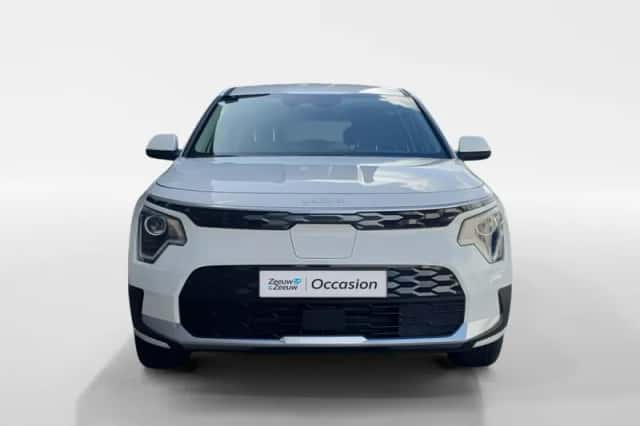 Kia Niro EV (2024) thumbnail 2