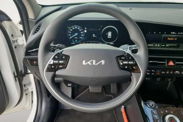 Kia Niro EV (2024) thumbnail 20