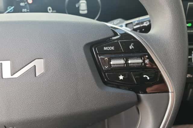 Kia Niro EV (2024) thumbnail 22