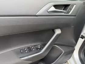 Volkswagen Taigo (2025) thumbnail 17