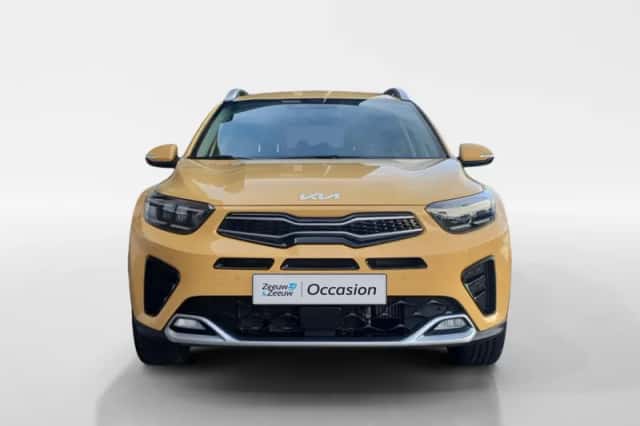Kia Stonic (2023) thumbnail 2