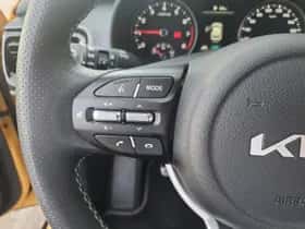 Kia Stonic (2023) thumbnail 23