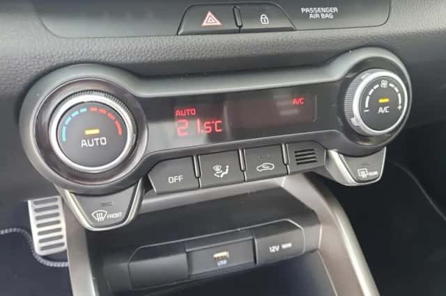 Kia Stonic (2023) thumbnail 31