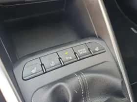 Kia Stonic (2023) thumbnail 32