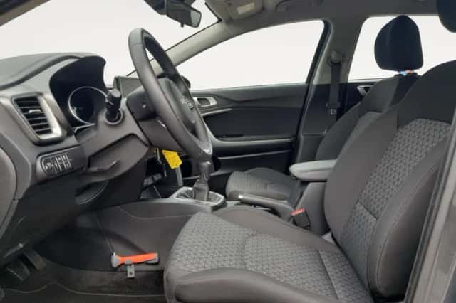 Kia Ceed Sportswagon (2025) thumbnail 13