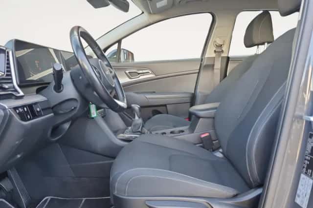 Kia Sportage (2023) thumbnail 13
