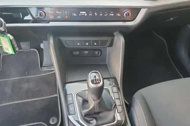 Kia Sportage (2023) thumbnail 28