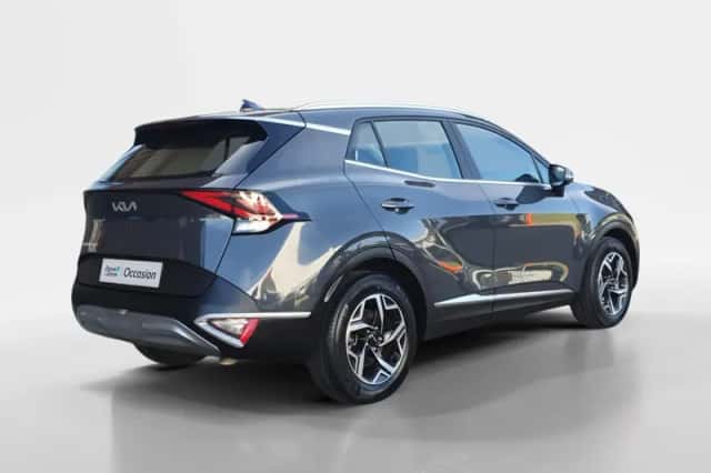 Kia Sportage (2023) thumbnail 5