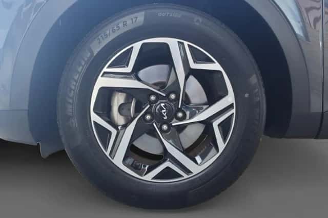 Kia Sportage (2023) thumbnail 8