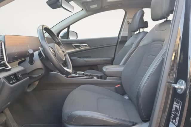 Kia Sportage (2023) thumbnail 17