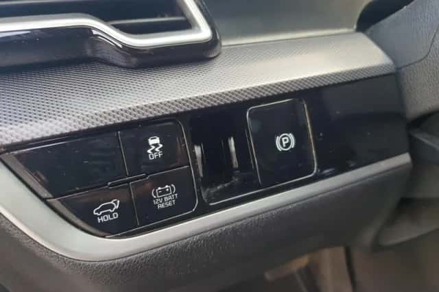 Kia Sportage (2023) thumbnail 39