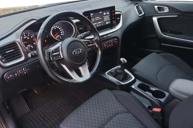 Kia Ceed Sportswagon (2020) thumbnail 14