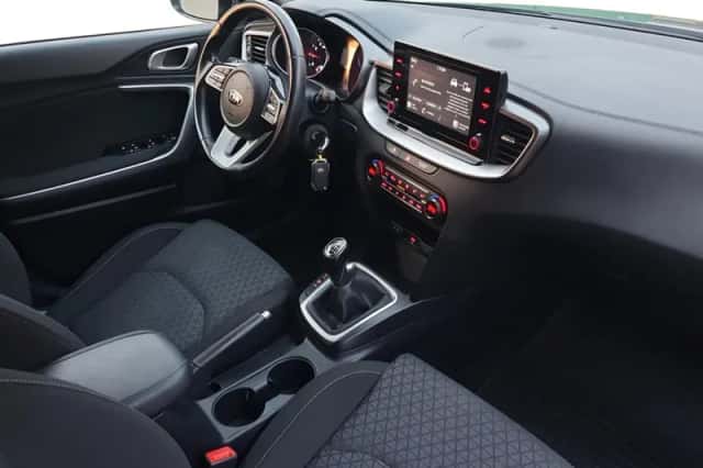 Kia Ceed Sportswagon (2020) thumbnail 15