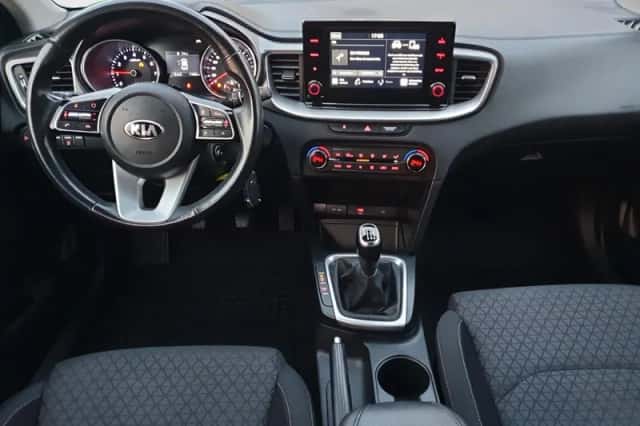 Kia Ceed Sportswagon (2020) thumbnail 21