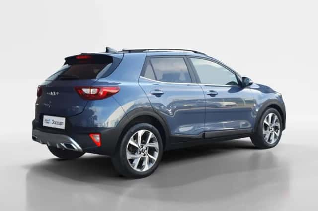 Kia Stonic (2023) thumbnail 5