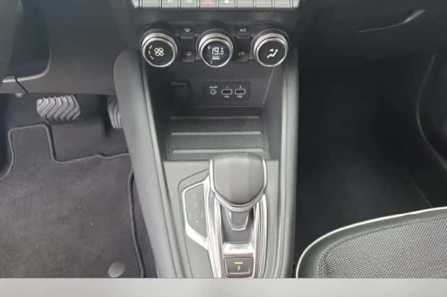 Renault Captur (2021) thumbnail 28