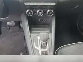 Renault Captur (2021) thumbnail 28