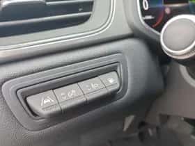 Renault Captur (2021) thumbnail 35
