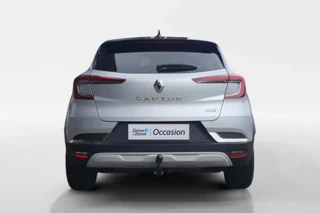 Renault Captur (2021) thumbnail 6