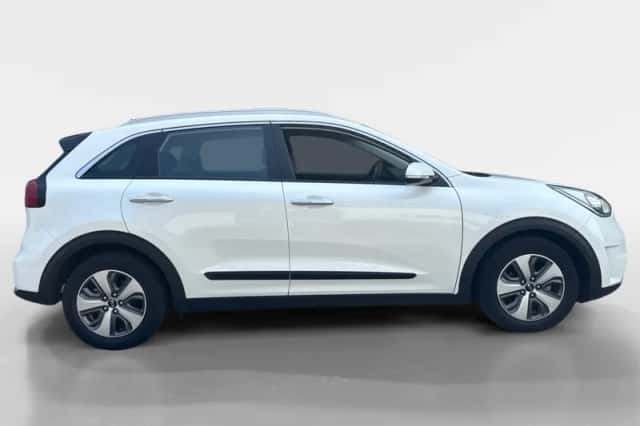 Kia Niro (2018) thumbnail 4