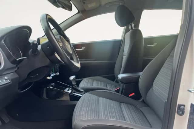 Kia Stonic (2023) thumbnail 11