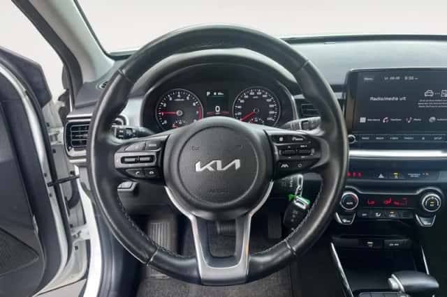 Kia Stonic (2023) thumbnail 15