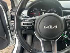 Kia Stonic (2023) thumbnail 16
