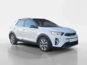 Kia Stonic (2023) thumbnail 3