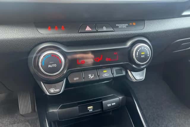 Kia Stonic (2023) thumbnail 23