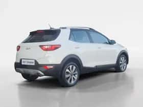 Kia Stonic (2023) thumbnail 5
