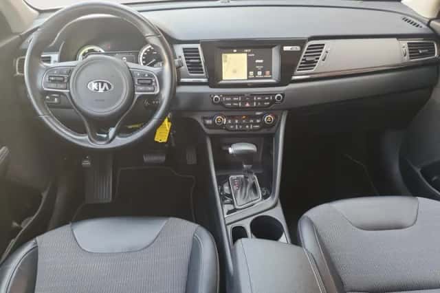 Kia Niro (2019) thumbnail 23