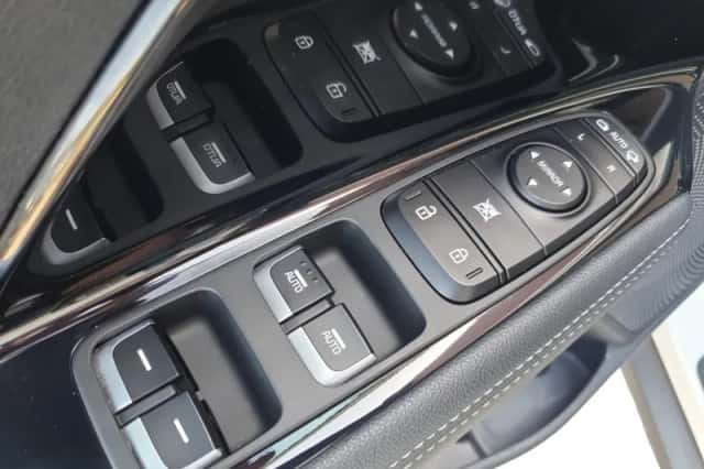Kia Niro (2019) thumbnail 32