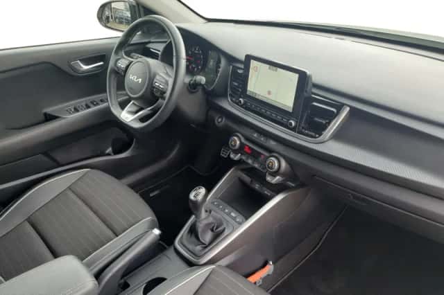 Kia Rio (2022) thumbnail 17