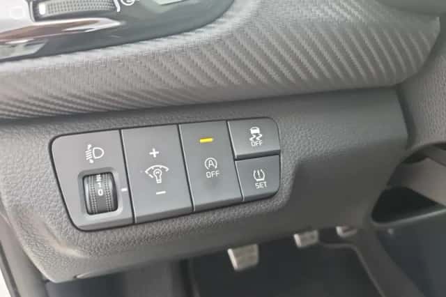 Kia Rio (2022) thumbnail 33