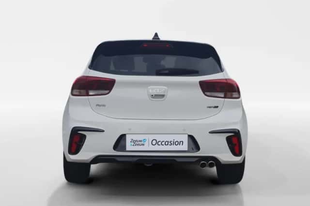 Kia Rio (2022) thumbnail 6
