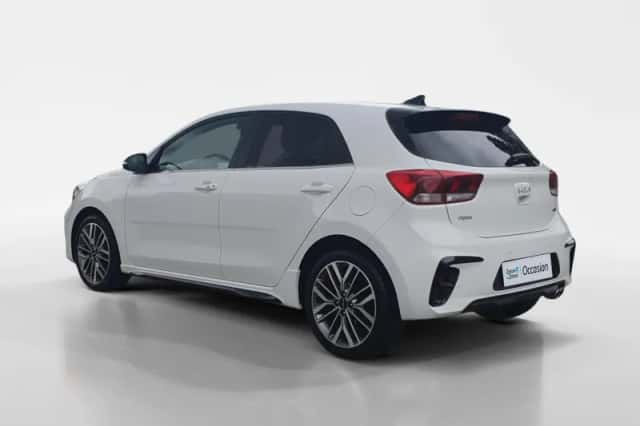 Kia Rio (2022) thumbnail 7