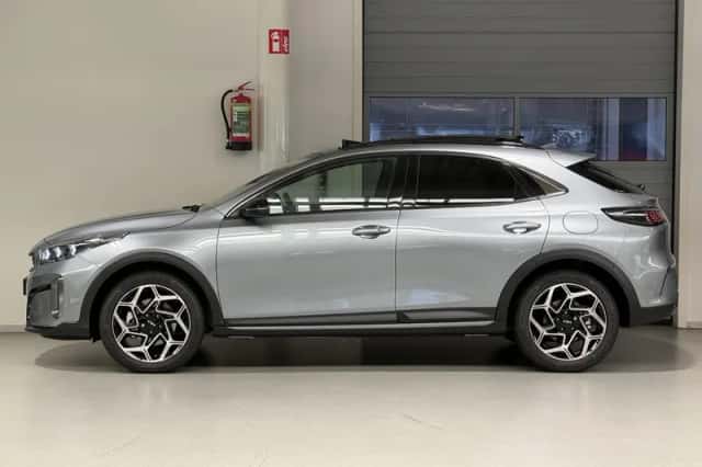 Kia XCeed (2026) thumbnail 2