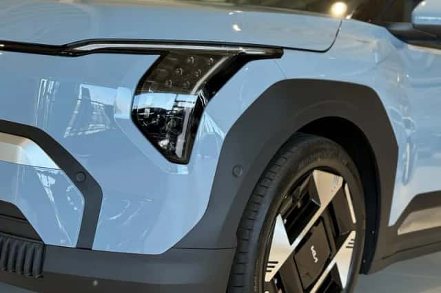 Kia EV3 (2024) thumbnail 3