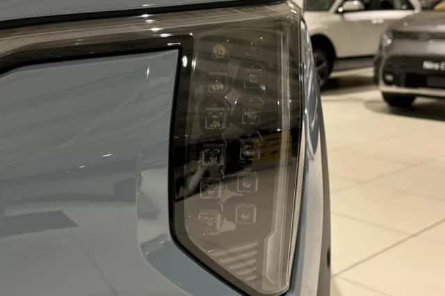 Kia EV3 (2024) thumbnail 4