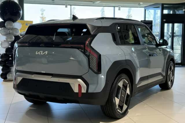 Kia EV3 (2024) thumbnail 6