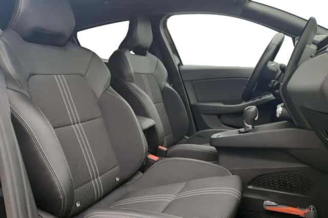 Renault Clio (2023) thumbnail 19