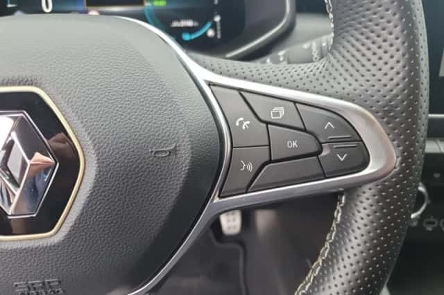 Renault Clio (2023) thumbnail 23